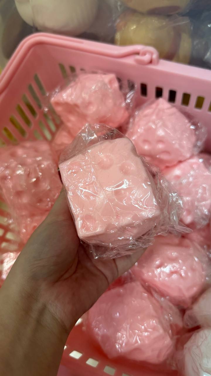 (In-Store Only) Bunnies 6CM Soft Pink Cheese