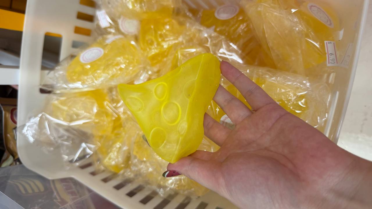 (In-Store Only) Bunnies Thick Triangle Cheese
