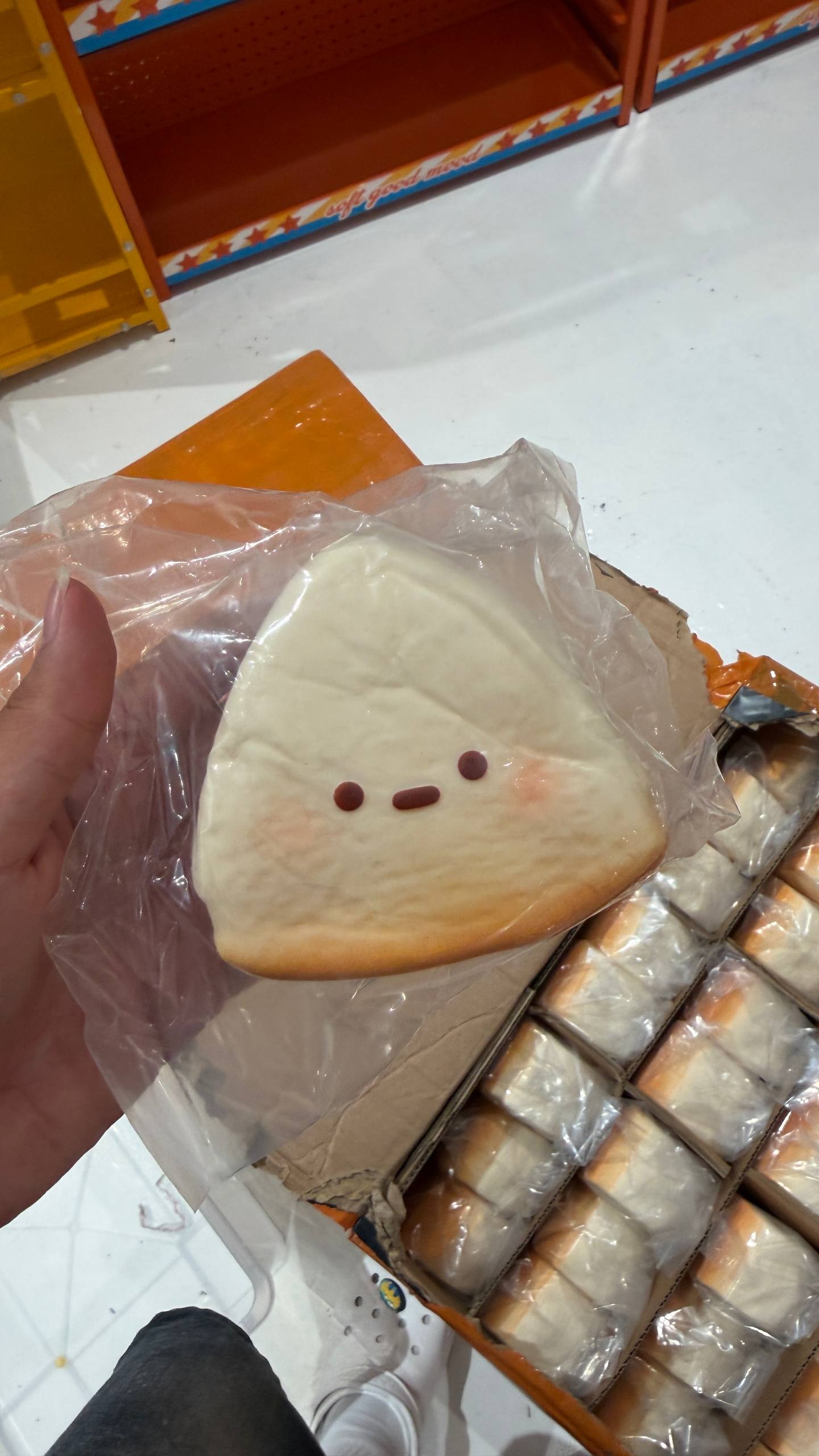 Zoey Triangle Dazed Bread