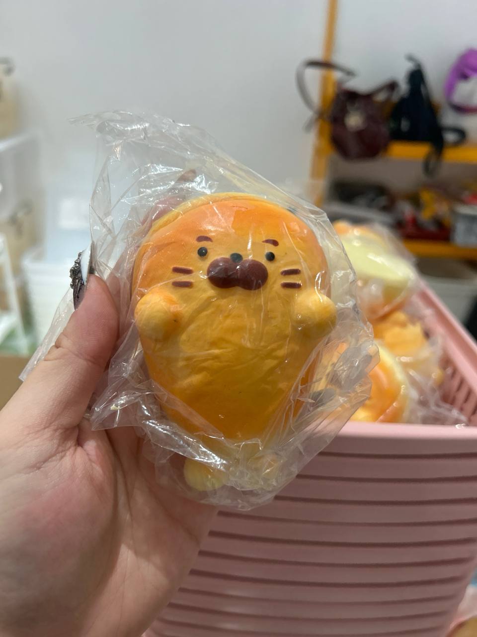 XY Seal Biscuits
